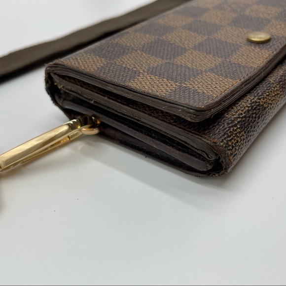 Louis Vuitton Tresor 90s Daimier Ebene Belt Bag - Picture 3 of 12